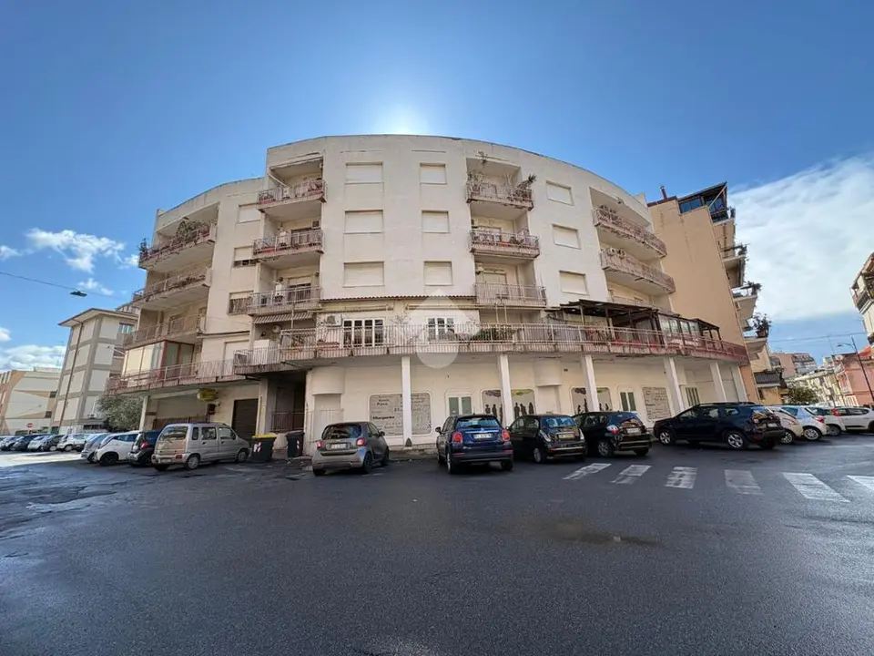 Quadrilocale in vendita a Reggio Di Calabria