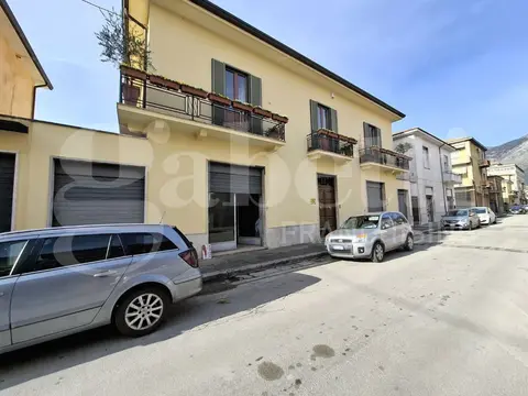 Negozio in Via Giuriati 10, Sora (FR)