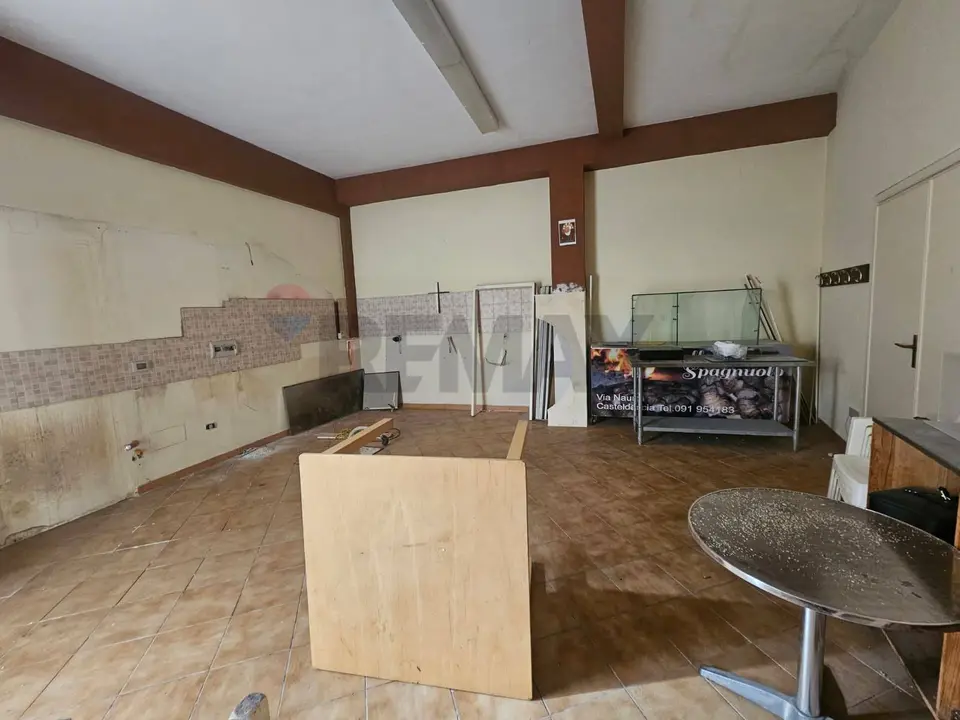 Commerciale Altro in Affitto a Casteldaccia