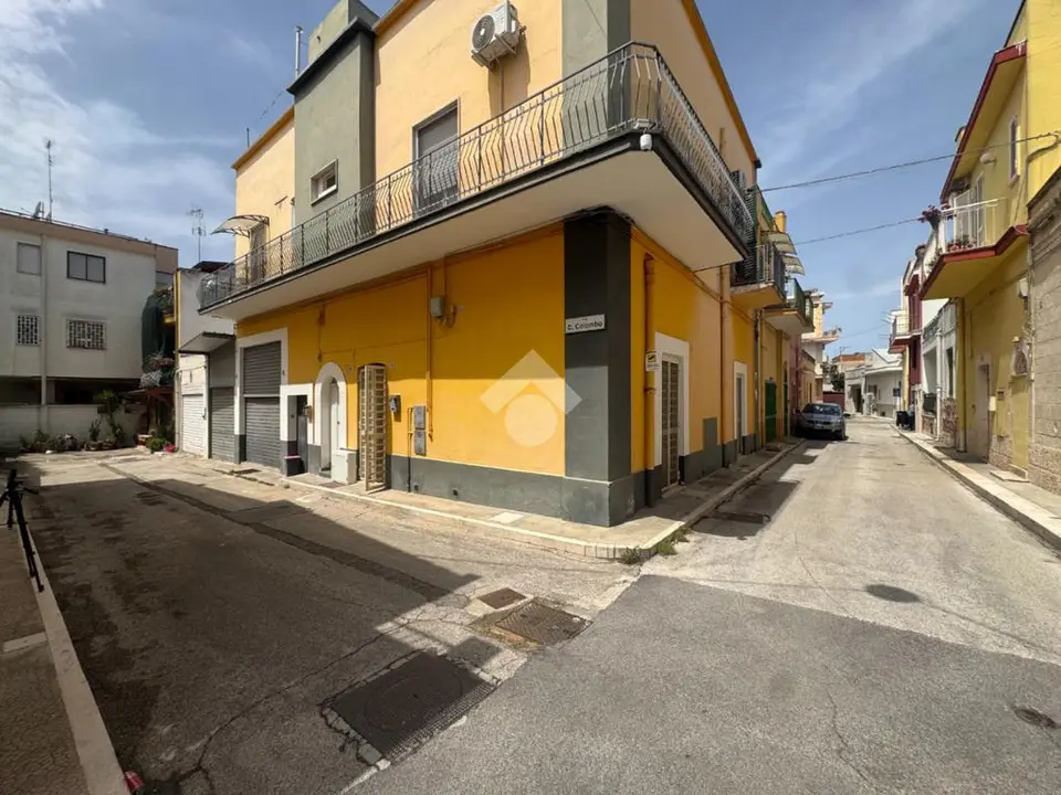 Trilocale in vendita a Adelfia
