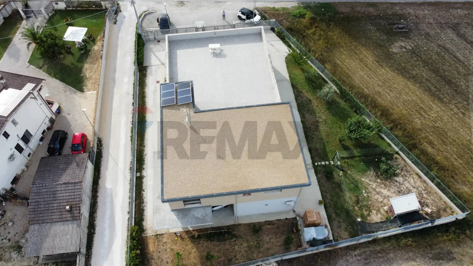 Capannone Industriale in Vendita a Cepagatti