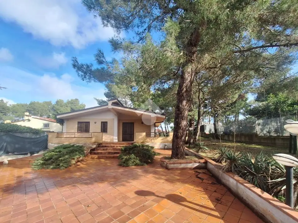 Villa a schiera d'angolo in vendita a Cassano Delle Murge
