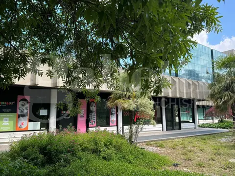 Edificio Direzionale in Largo Parolini 98, Bassano del Grappa (VI)