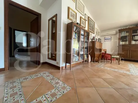 Appartamento in Via Belluno 7, Gaeta (LT)