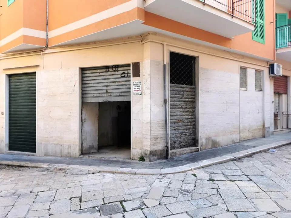Box / posti auto in vendita a Molfetta