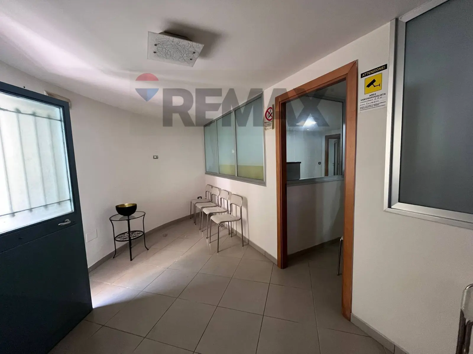 Ufficio in Affitto a Pomigliano d'Arco