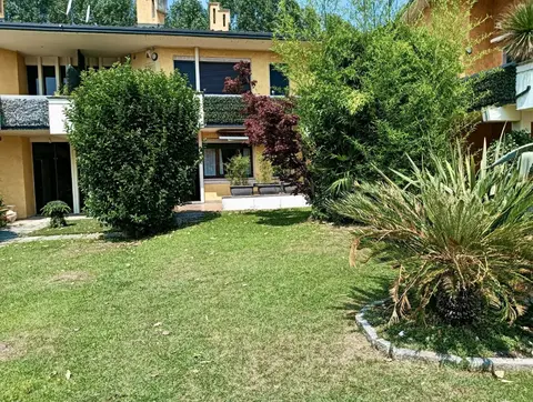 Appartamento in Via San Martino della Battaglia 24, Sirmione (BS)