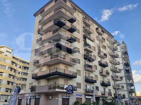 Appartamento in Via adolfo holm , Palermo (PA)