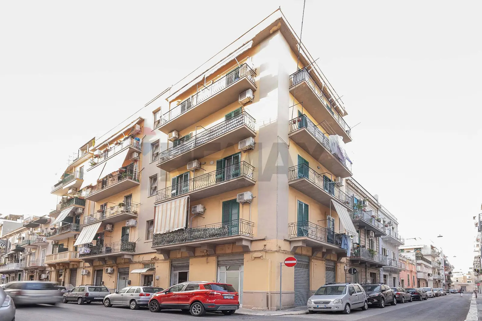 Locale Commerciale in Vendita a Bari
