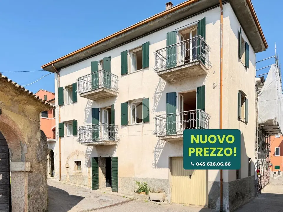 Casa indipendente in vendita a Costermano