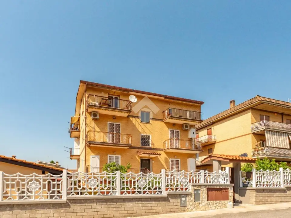 5 locali in vendita a Roma