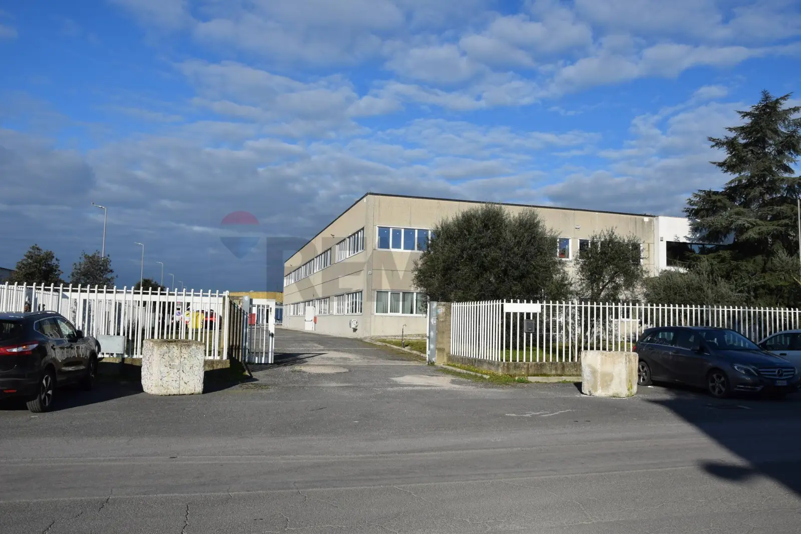 Capannone Industriale in Vendita a Aprilia