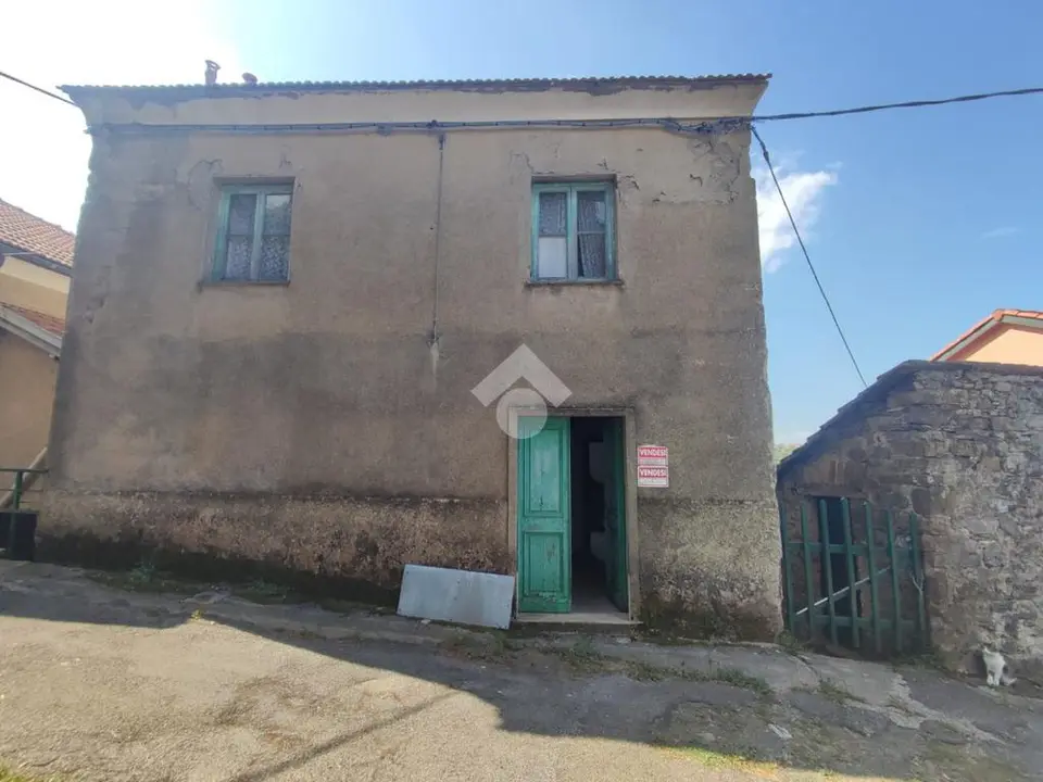 Casa indipendente in vendita a Torriglia