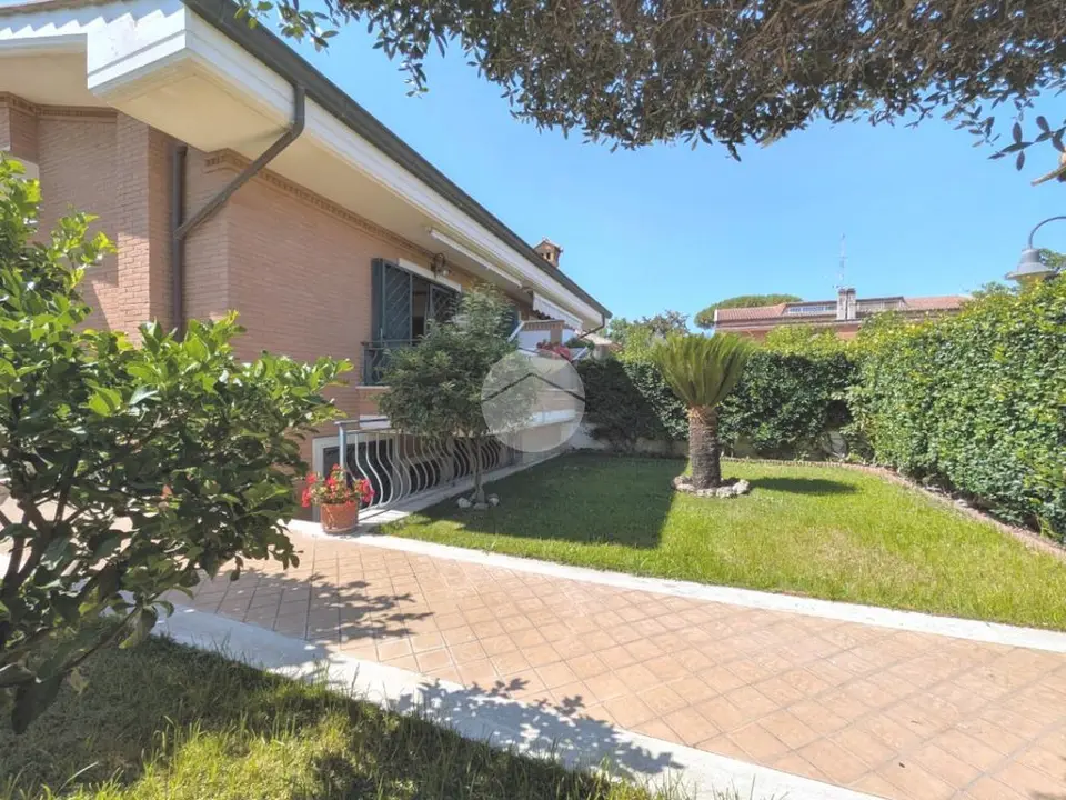 Villa a schiera in vendita a Ciampino