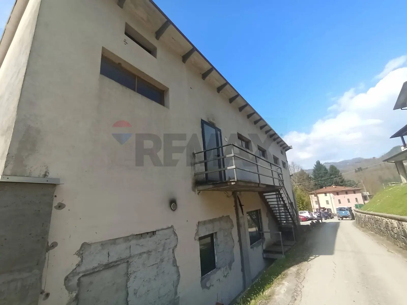 Negozio in Vendita a Borgo a Mozzano