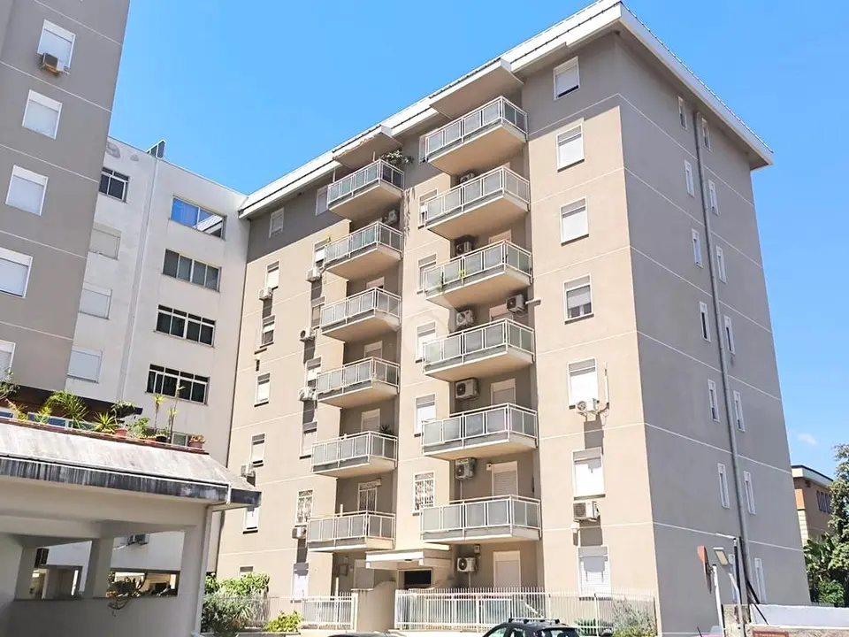 Quadrilocale in vendita a Palermo