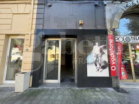 Negozio in Via Corso Galliano  24, Nardò (LE)