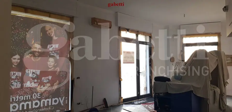 Negozio in VIA DOMENICO CAPUTO 27, Tricase (LE)