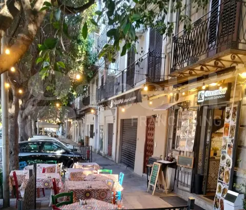 Appartamento in via Pignatelli Aragona 66, Palermo (PA)