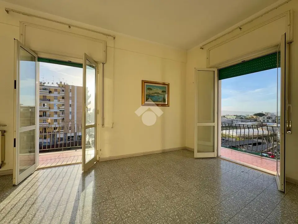 Quadrilocale in vendita a Portici