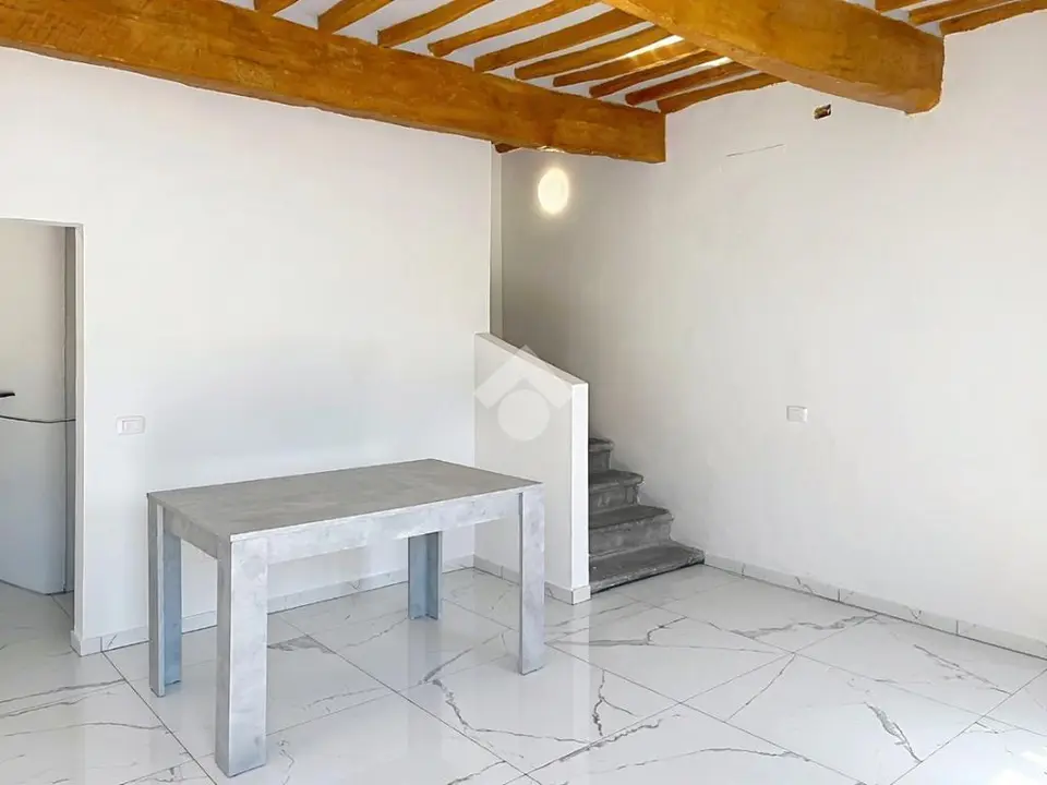 Casa di corte in vendita a Vecchiano
