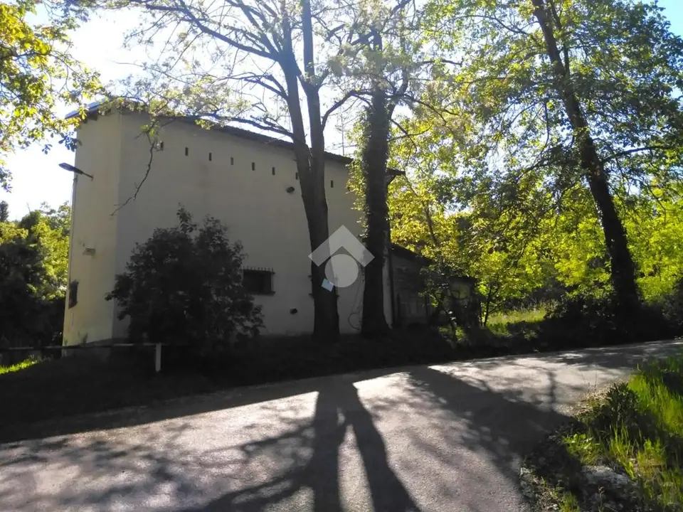 Rustico in vendita a Prignano Sulla Secchia