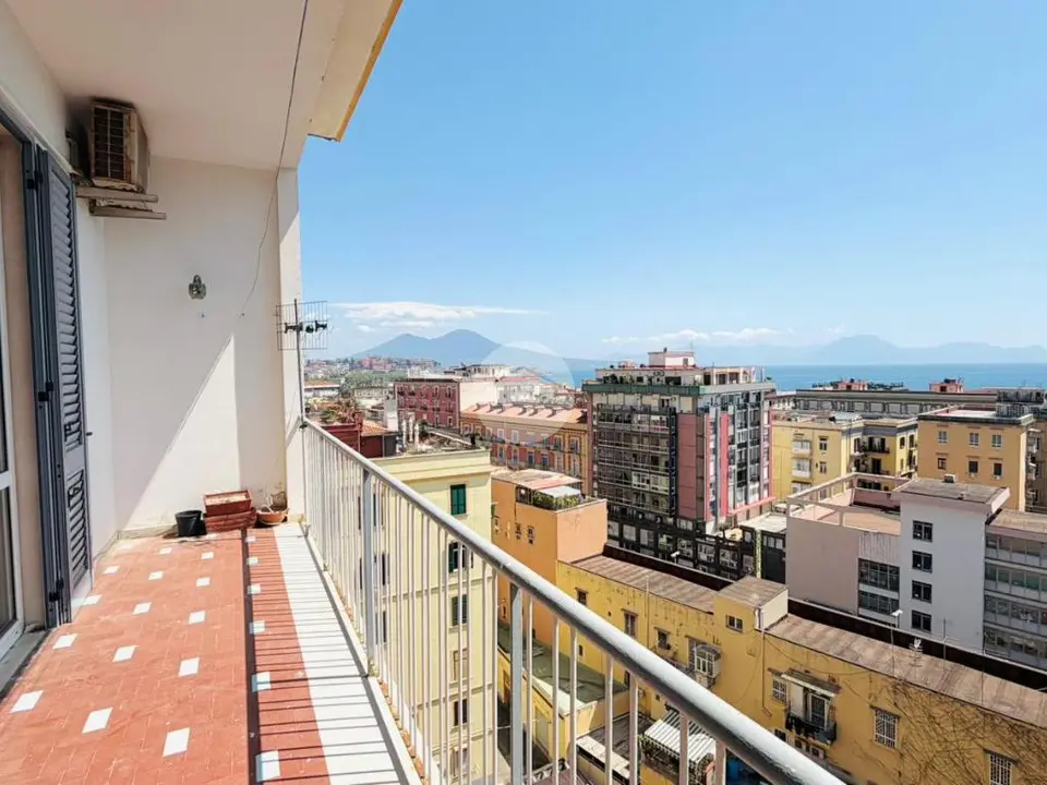 6 locali in affitto a Napoli