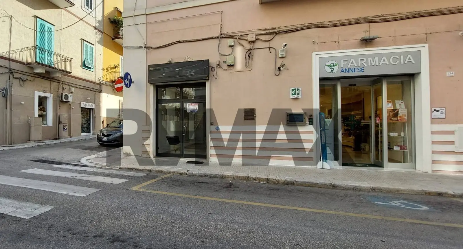 Locale Commerciale in Affitto a Monopoli