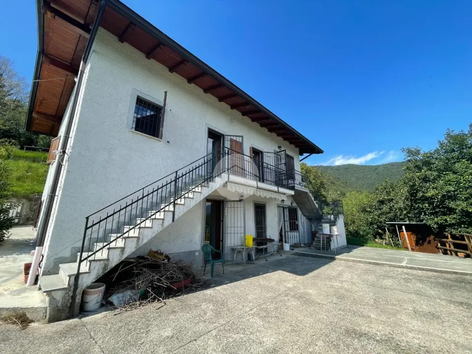 Casa semindipendente in vendita a Trescore Balneario