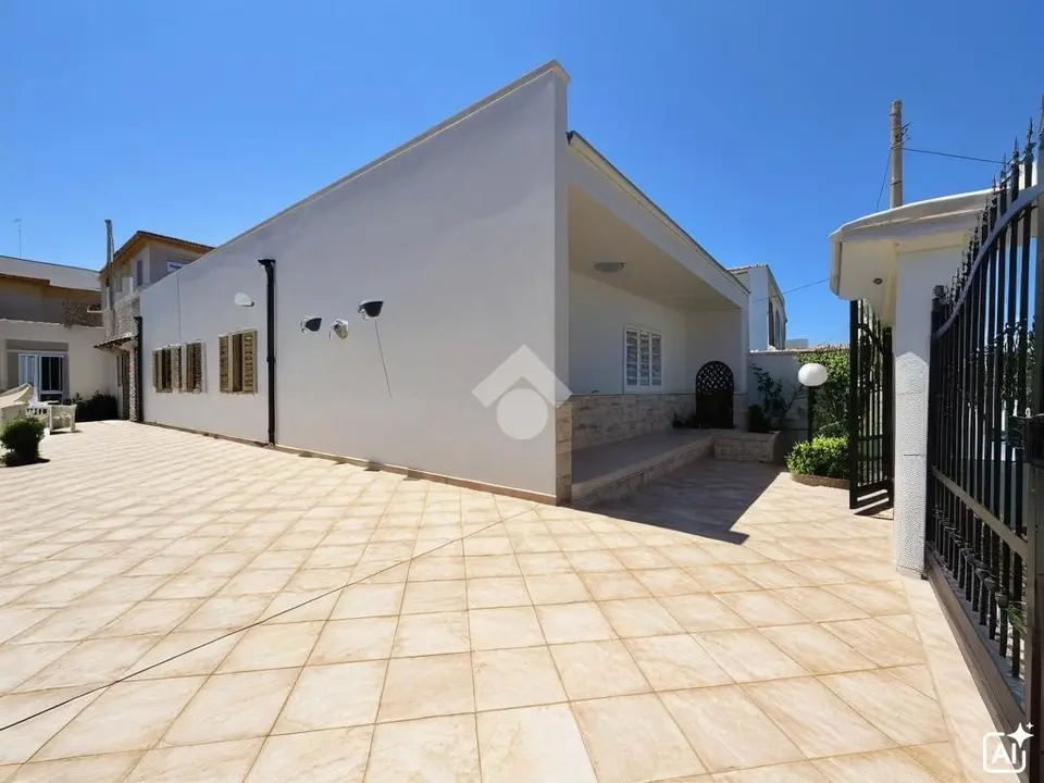 Villa singola in vendita a Porto Cesareo