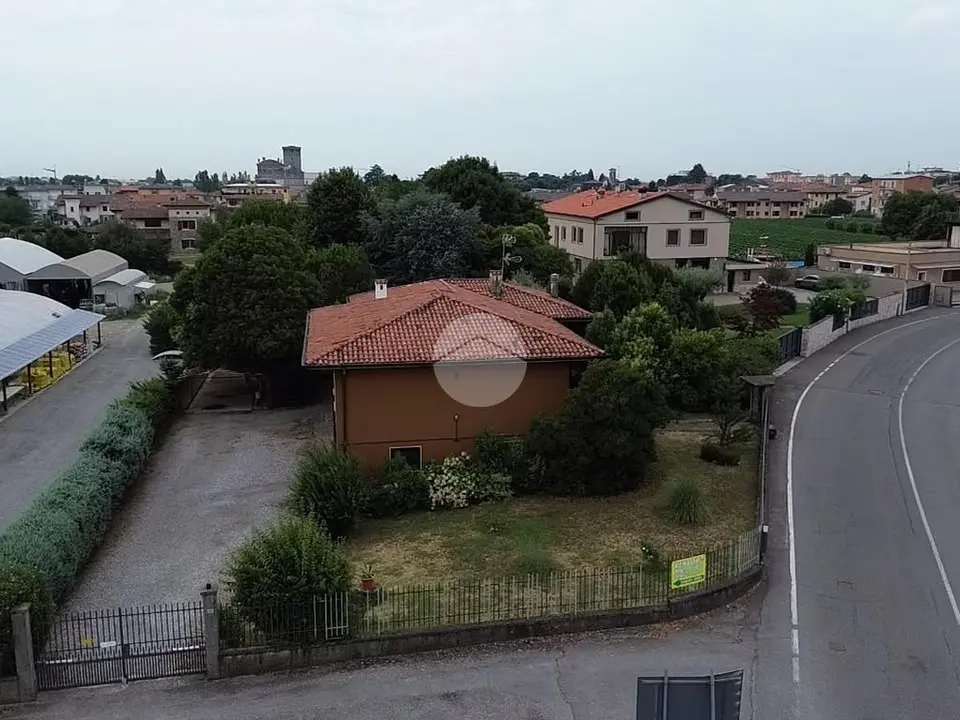 Villa singola in vendita a Rovato
