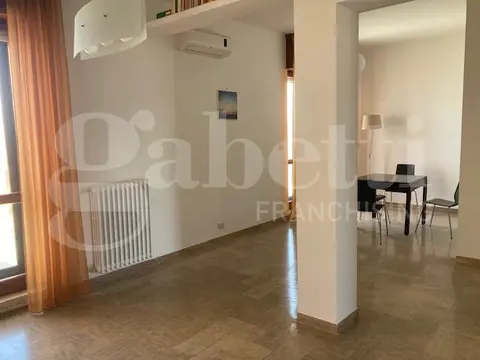Appartamento in Largo Palumbo 4, Brindisi (BR)