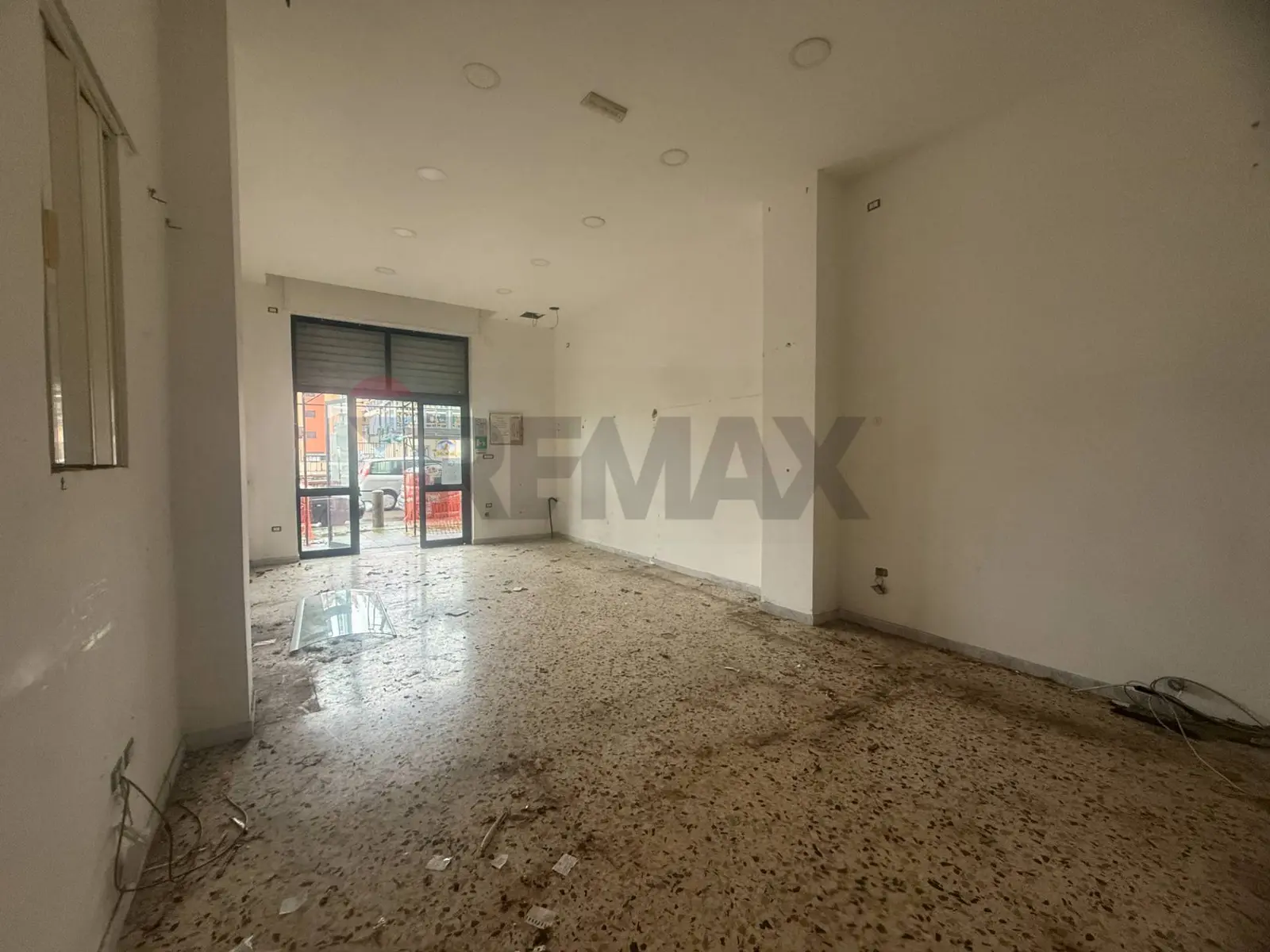 Locale Commerciale in Affitto a Nocera Superiore