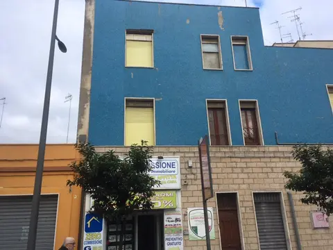 Casa Indipendente in Viale Commenda 158, Brindisi (BR)