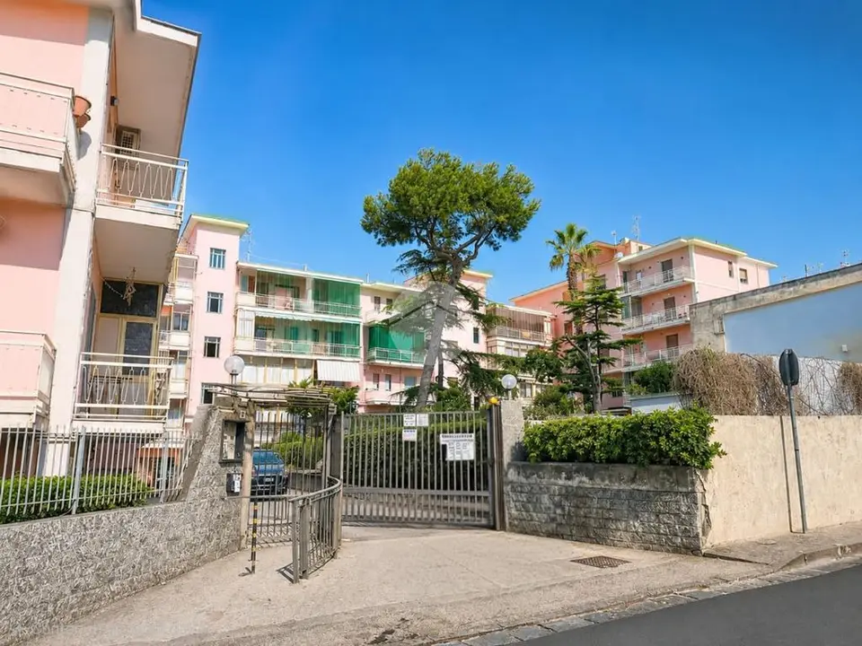 Quadrilocale in vendita a Torre Del Greco