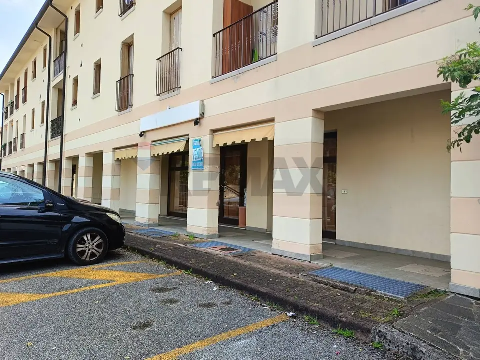 Locale Commerciale in Vendita a Sernaglia della Battaglia