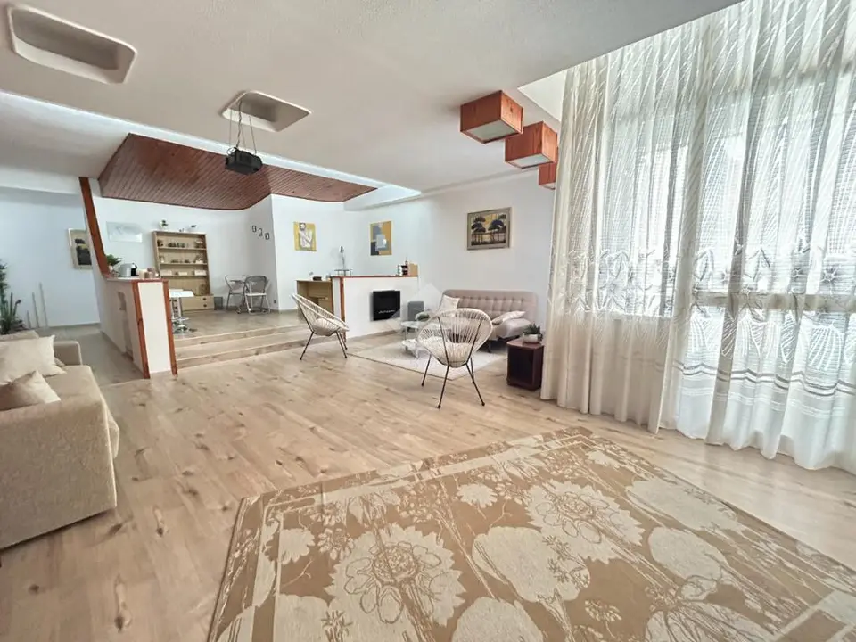 Quadrilocale in vendita a Favara