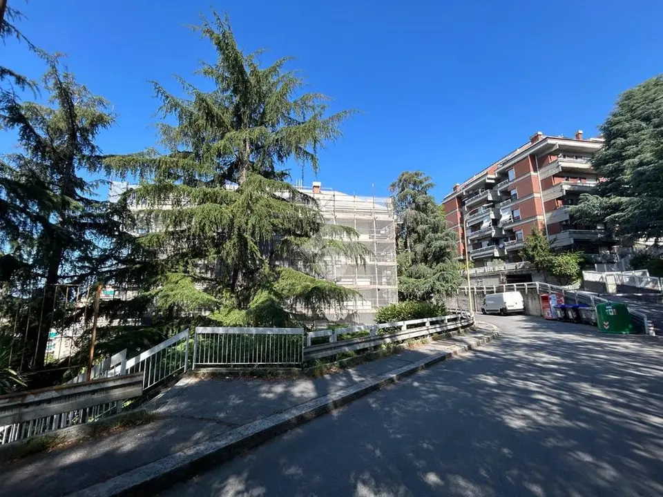 5 locali in vendita a Genova