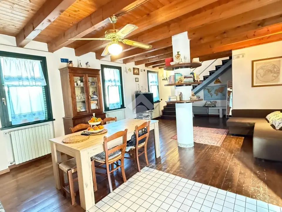 Villa singola in vendita a Desenzano Del Garda - Rivoltella