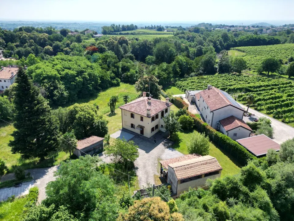 Casa Indipendente in Vendita a San Pietro di Feletto