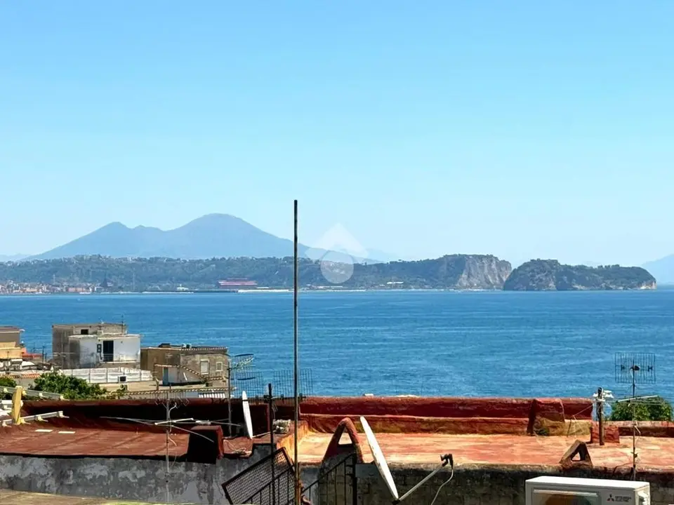 Palazzina in vendita a Bacoli