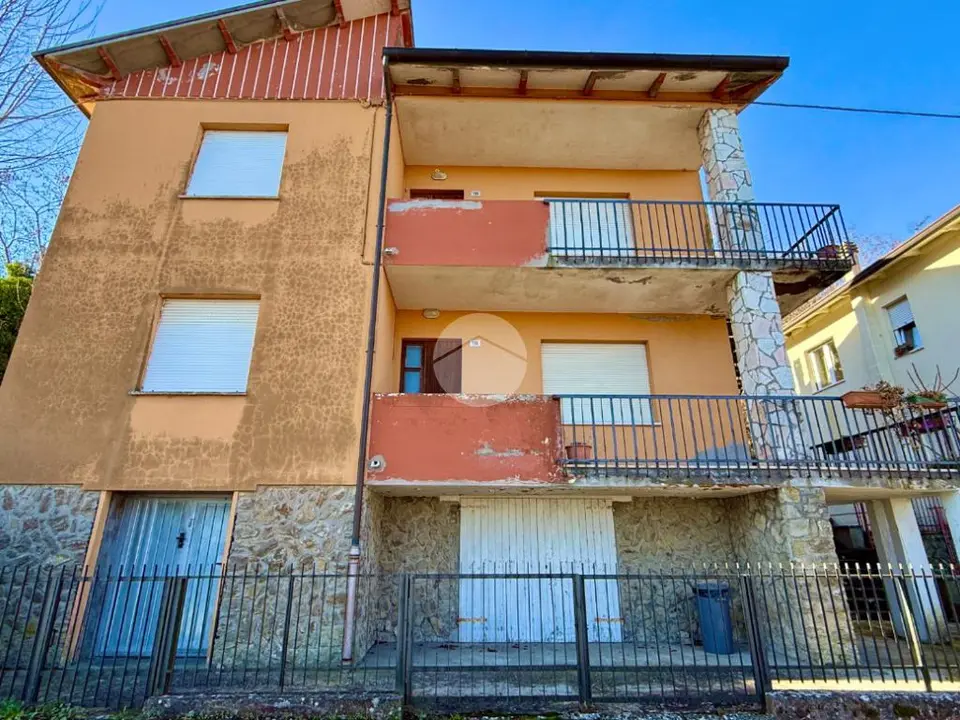 Quadrilocale in vendita a Montefiore Conca