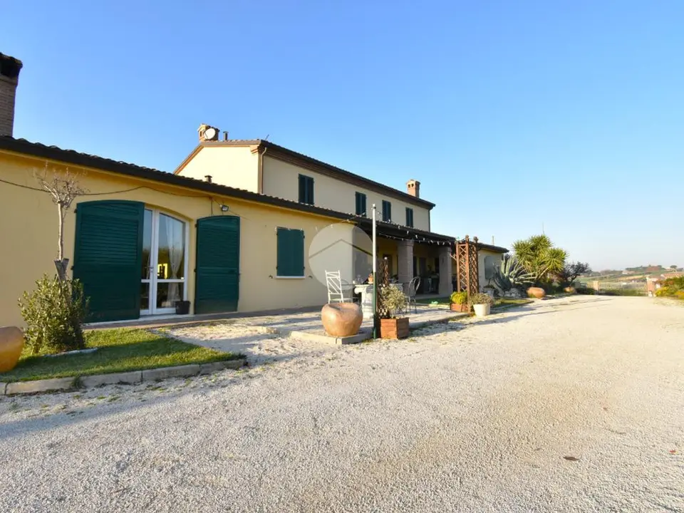 Bifamiliare in vendita a Santarcangelo Di Romagna