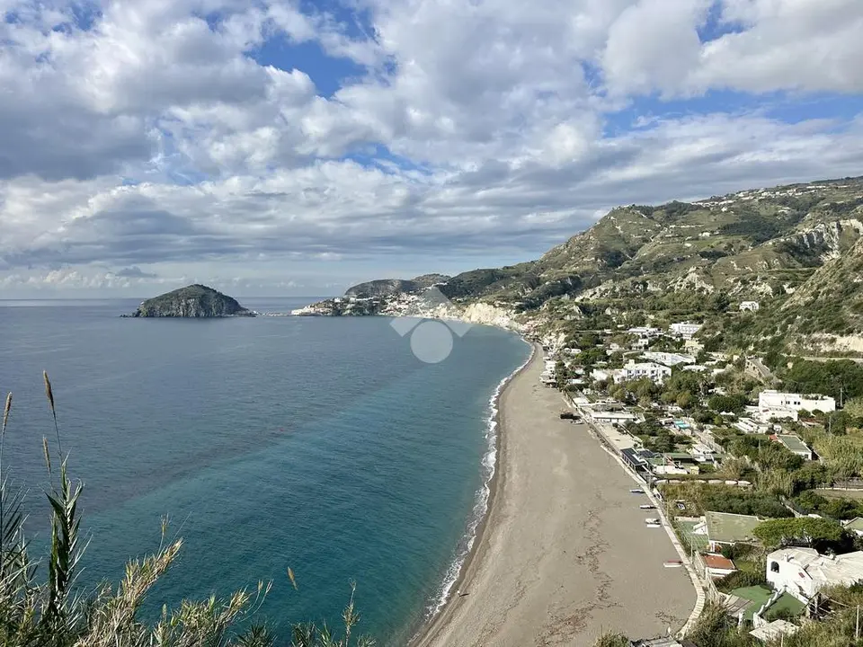 Palazzo in vendita a Barano D'Ischia