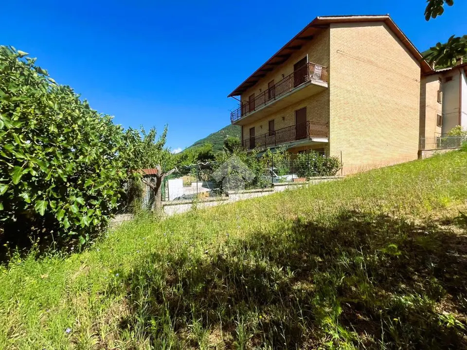 Ter. residenziale in vendita a Gubbio
