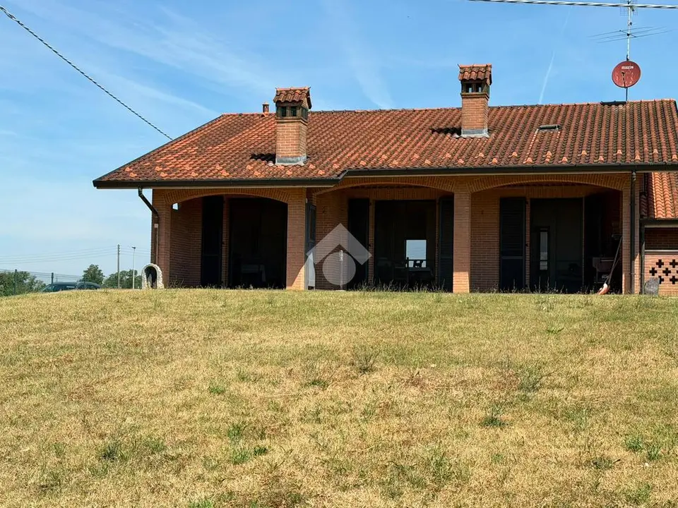 Porzione di trifamiliare in vendita a Fara Gera D'Adda