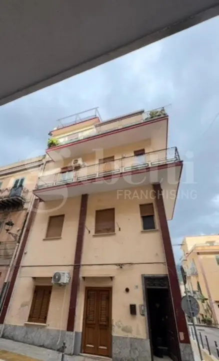 Palazzina in Via Carlo Alberto 15, Torretta (PA)
