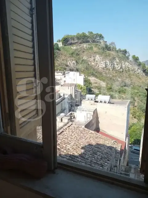 Casa Indipendente in Via Arciprete Mollica  12, Calatafimi (TP)
