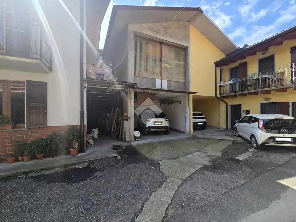 Rustico in vendita a Curno