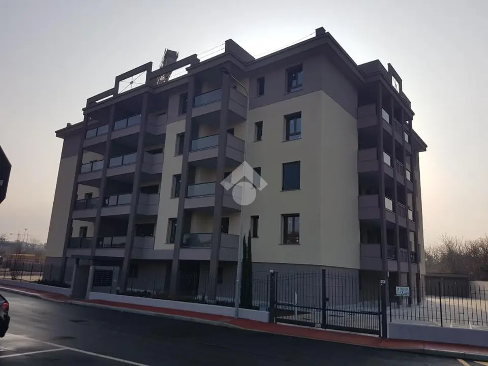 Box / posti auto in affitto a Corbetta